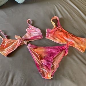 Dippin Daisy’s Pink/Orange Velvet Ombré Swimsuit Women’s Size Small